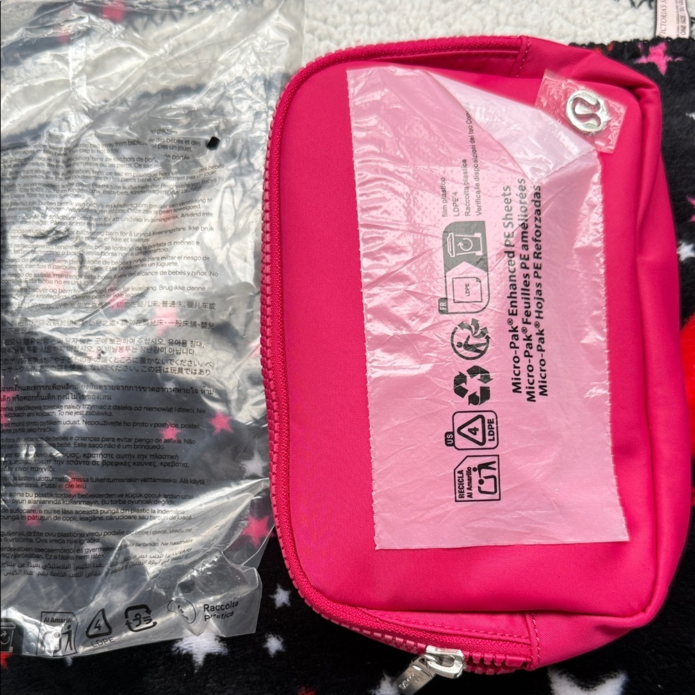 Lululemon Athletica everywhere belt bag- NEW - Picture 3 of 9